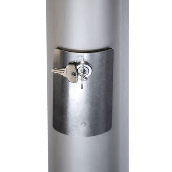 Fahnenmast-Tür