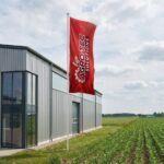 Werbefahne ohne Ausleger mit rotem Design