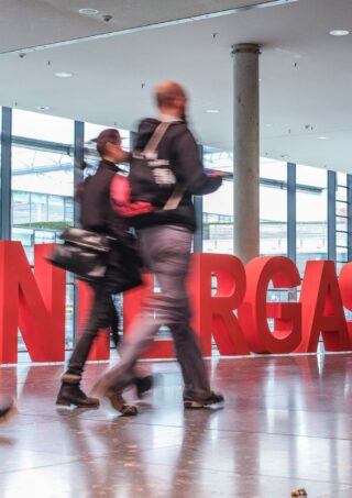 intergastra schriftzug auf dem boden